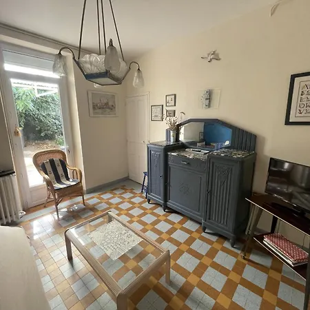 Maison Avec Jardin Avec Garage Les Presidents *